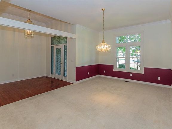 4th image of 11049 Bridlewood Trl