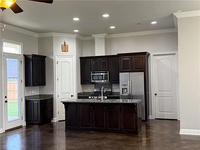 44437 Peyton Dr — Photo 10