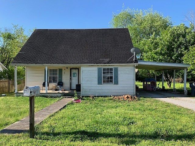 2nd image of 206 Mountain St