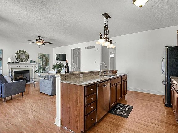 5th image of 3456 Millington Dr