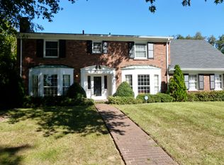2313 Clarkwood Rd, Louisville, KY 40207