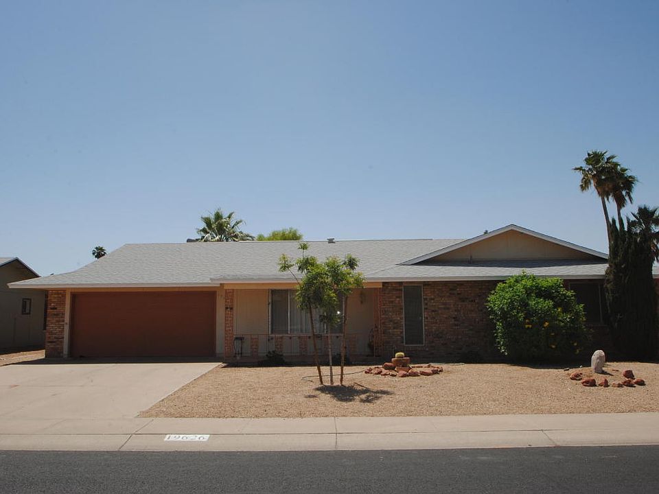 1st image of 19626 N Lakeforest Dr