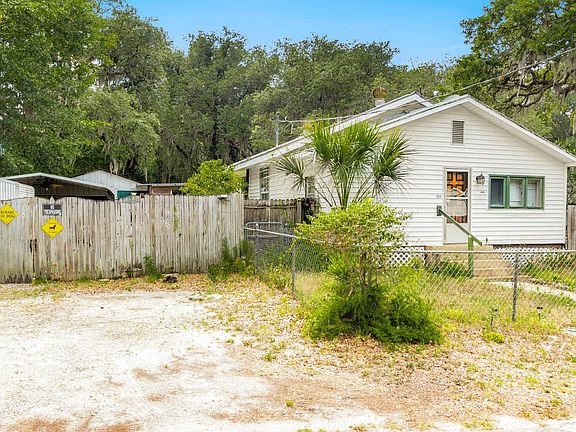 3rd image of 2631 Usina St