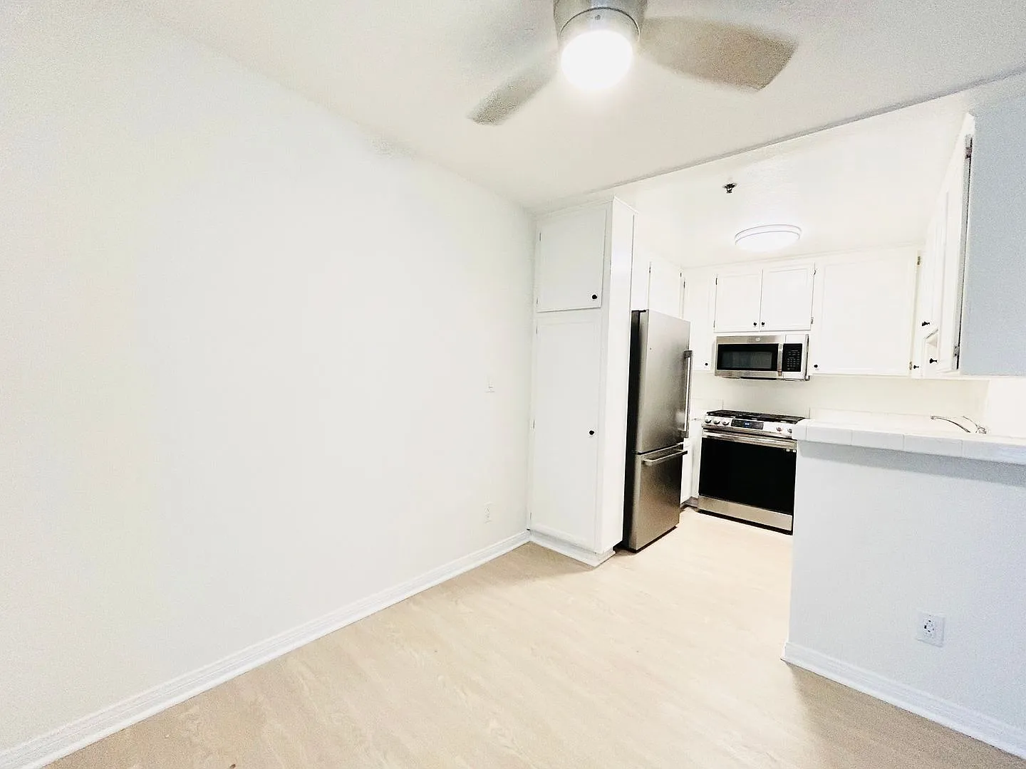 1415 Venice Blvd — Photo 3