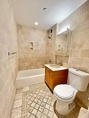 Rented by Yunan LLC | media 116