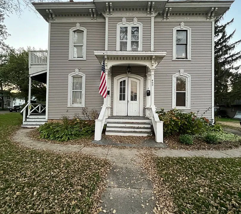 400 N 4th St