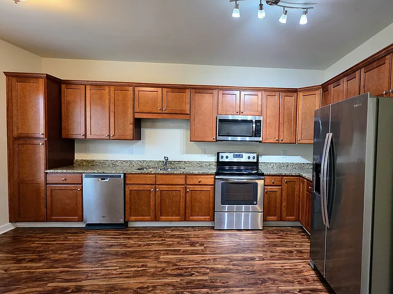 113 Beechleaf Ct — Photo 5