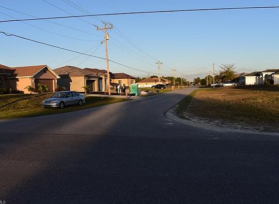 2nd image of 2210 SW 25th Ter