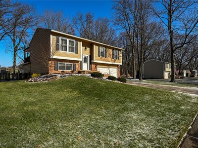 26780 Skyline Dr, Olmsted Township, OH, 44138