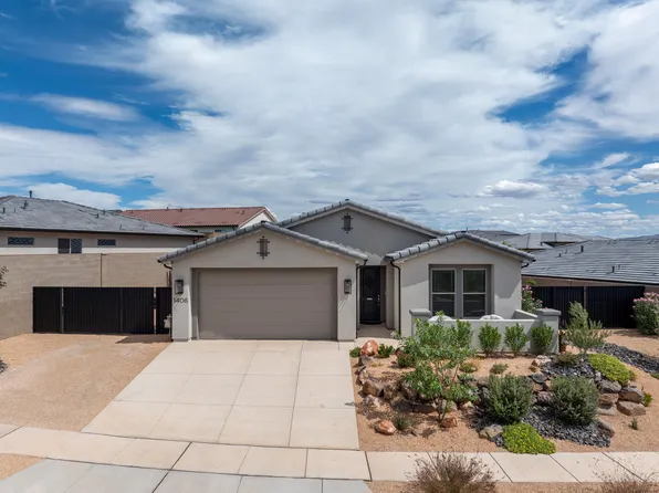 1406 N Highland Pkwy #18, Washington, UT 84780