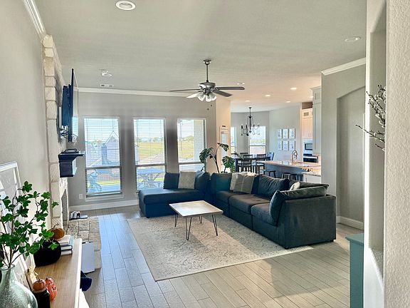 2nd image of 6913 Talon Bluff Dr