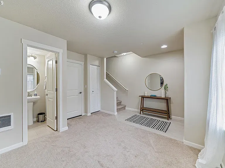 17018 SW Jean Louise Rd — Photo 2