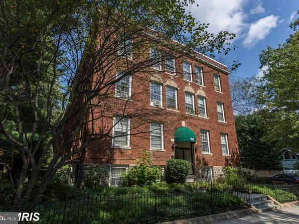 3039 Macomb St NW #31, Washington, DC 20008