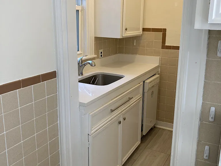 159 Highland Ave #2 — Photo 3