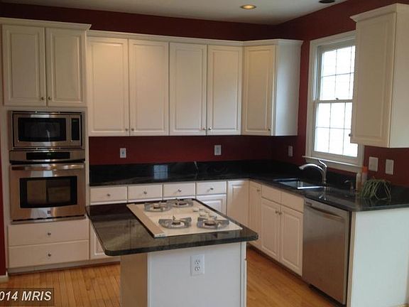 4th image of 804 Park St SE