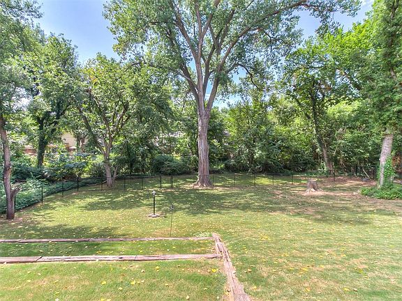 3rd image of 2408 Lytal Ln