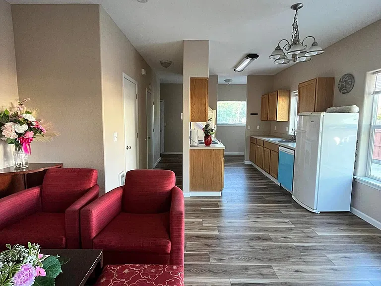 831 SE 181st Ave #831 — Photo 4