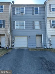 121 Topaz Ln, Inwood, WV, 25428