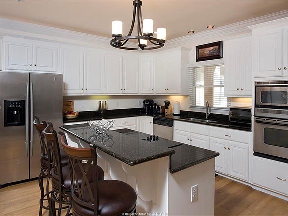 5th image of 109 Forest Beach Dr