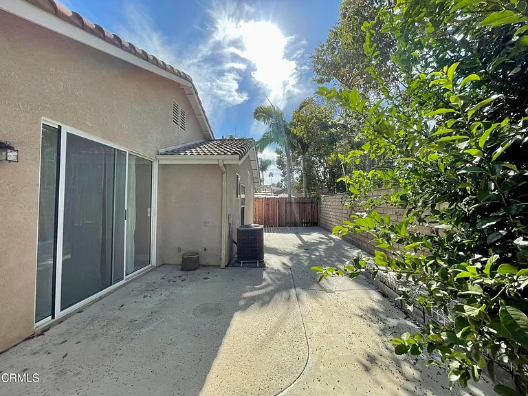 425 Calle Mirasol — Photo 16