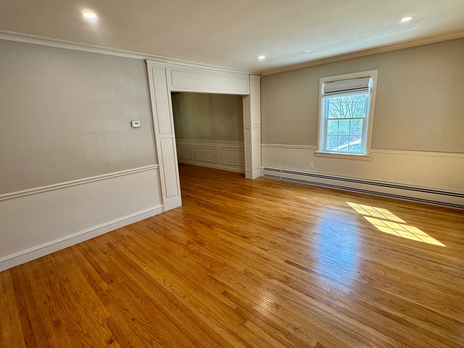 2 bed, 1066 sqft, $2,300 — Photo 2