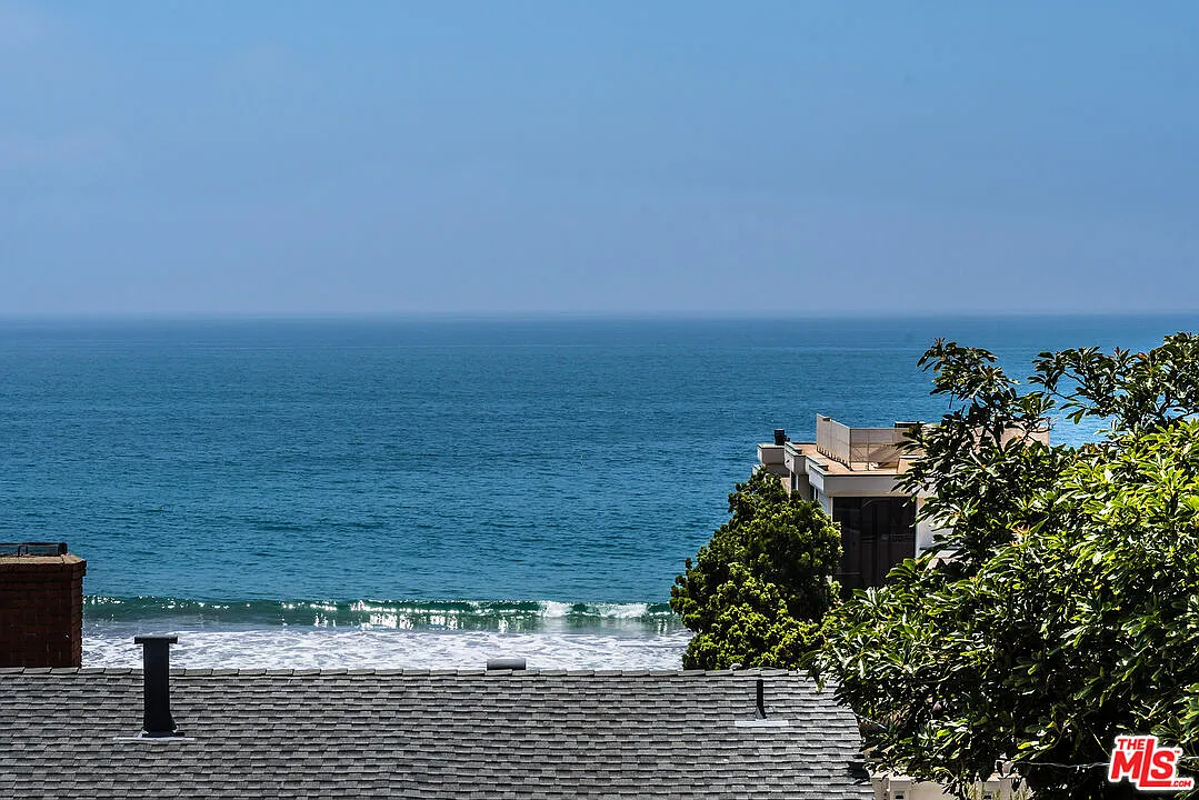 Building Photo - 22605 Pacific Coast Hwy