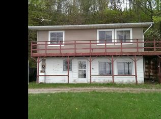 1064 Lakeside Dr, Manito, IL 61546