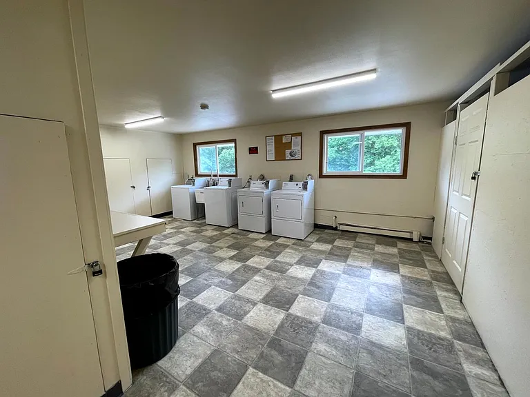 Sunnyview Apartments — Photo 11