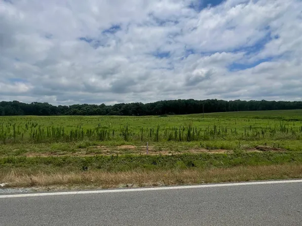 10 Meadows Rd, Athens, AL 35613