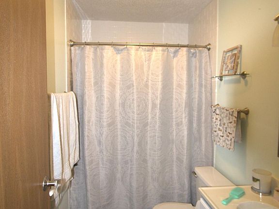 5th image of 1766 Ridgebury Dr #135B