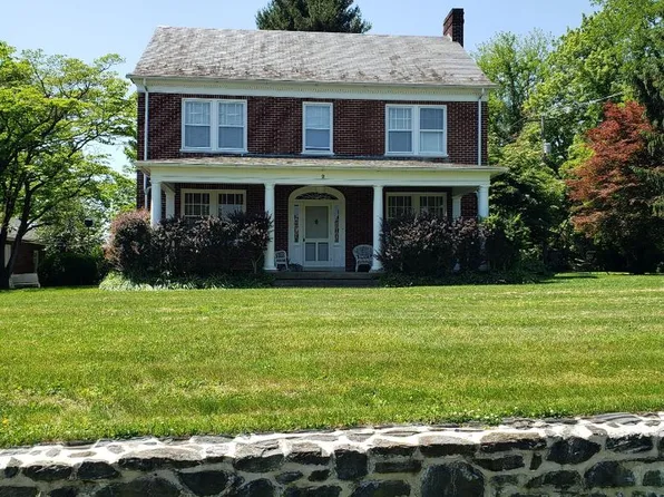 2 Hoover Rd, Lancaster, PA 17603