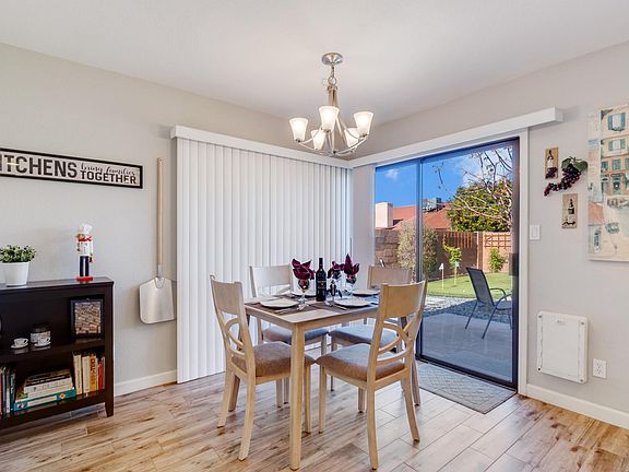 Breakfast area in kitchen.