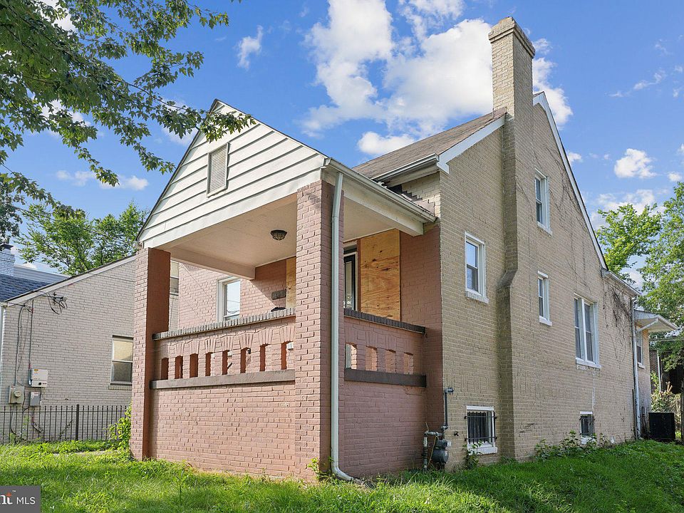 2nd image of 515 Lebaum St SE