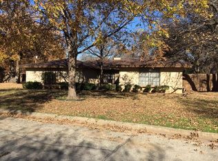 1713 Boston Ave, Bridgeport, TX 76426