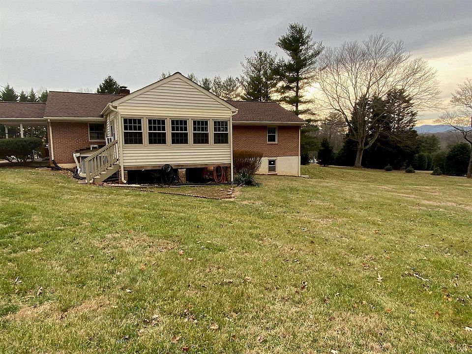 2nd image of 420 Wiggington Rd