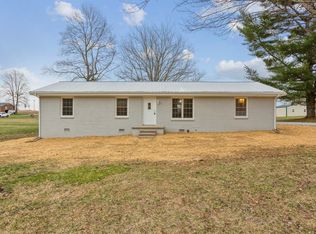 616 Baker Dr, Lafayette, TN 37083