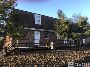 207 Washington Ave APT 203, Bridgeville, PA
