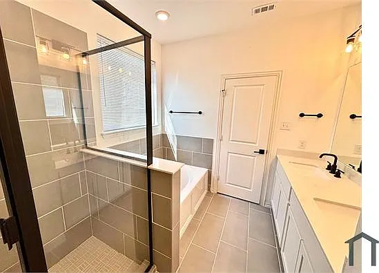 512 Virginia Way — Photo 16