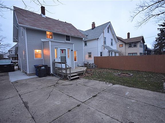 3rd image of 1513 Cordova Ave
