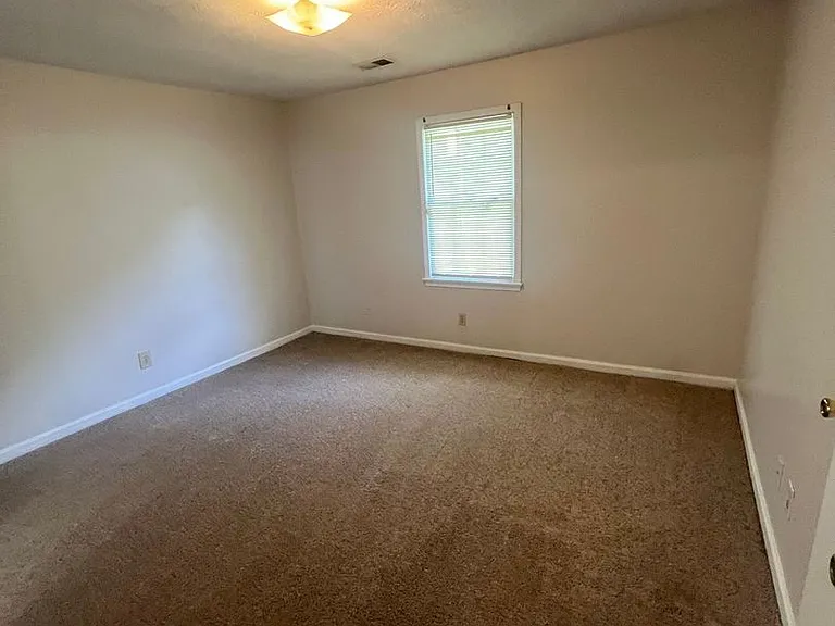 721-723 Jackson View Road — Photo 9
