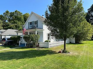 35074 Benton St, Memphis, MI 48041