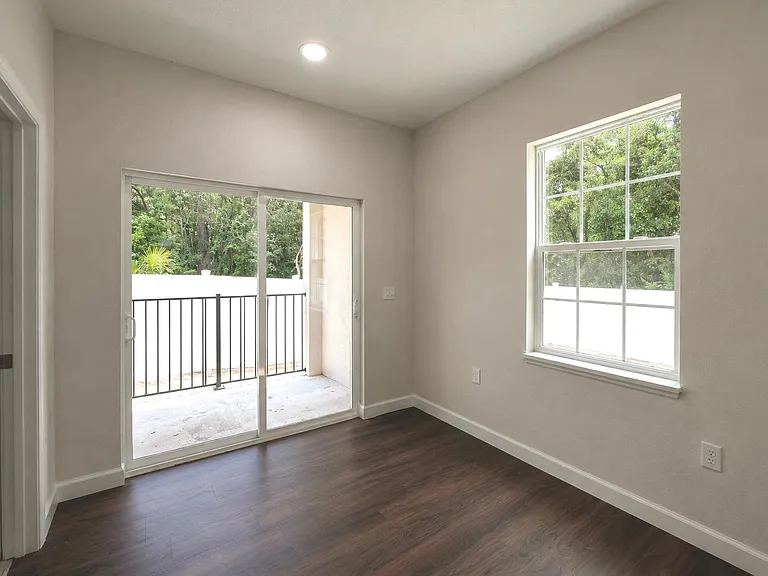 2540 NW 2nd St #102 — Photo 9