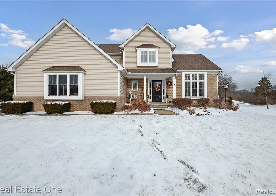 4433 High Vista Dr, Howell, MI 48843 Zillow