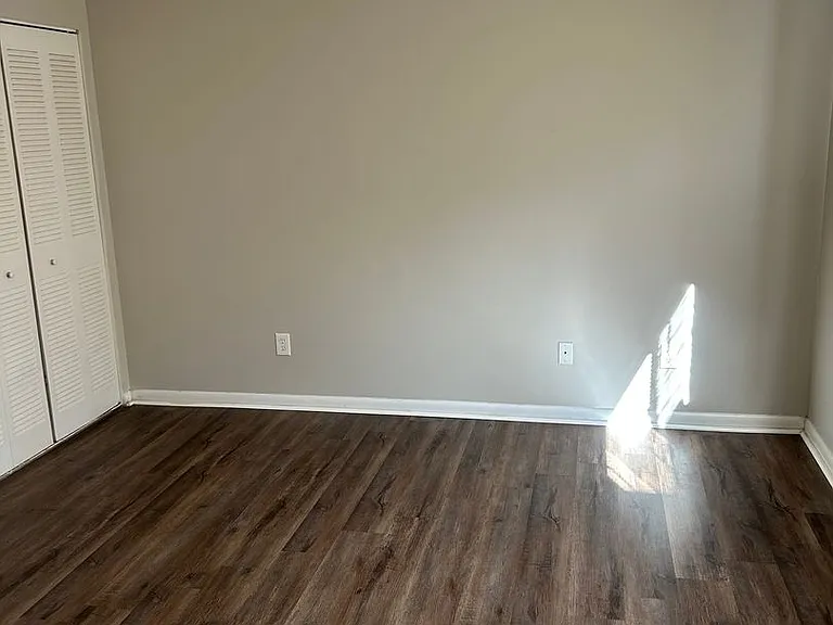 Deerridge Apartments — Photo 9