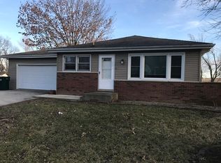 1655 Quail Dr, Saint Anne, IL 60964