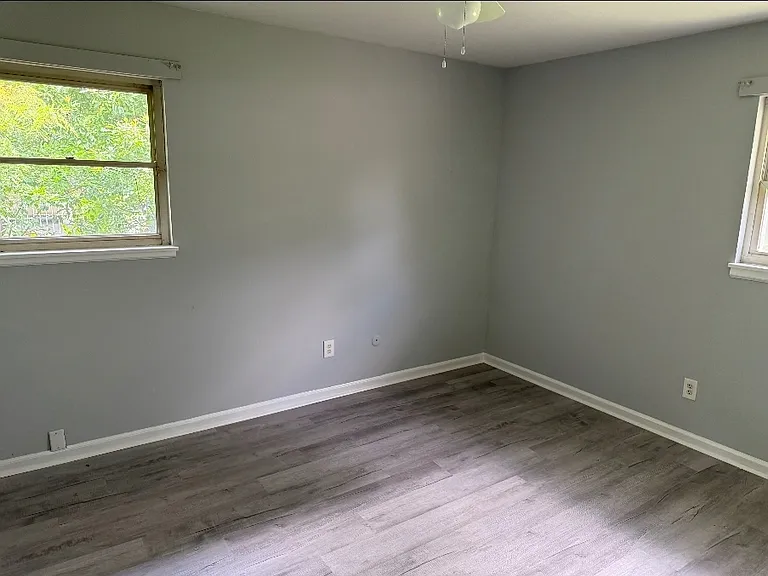 3015 Thomas Ln — Photo 11