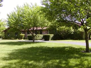 3003 Waldwic Ln, Oshkosh, WI 54904