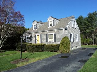 51 Smith St, Dartmouth, MA 02748