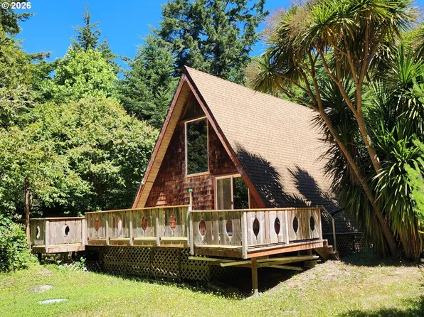 (undisclosed Address), Bandon, OR 97411