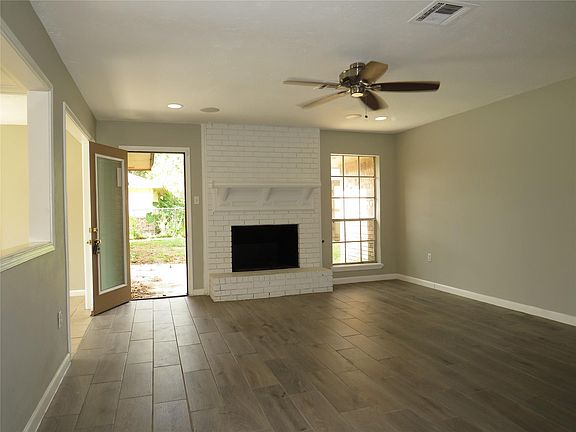 3rd image of 18703 Shay Ln
